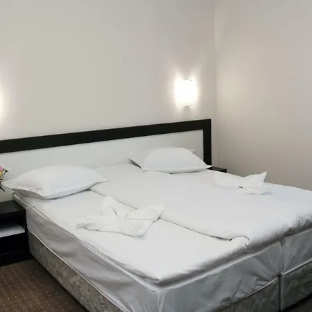 Izvorite Hotel 2*
